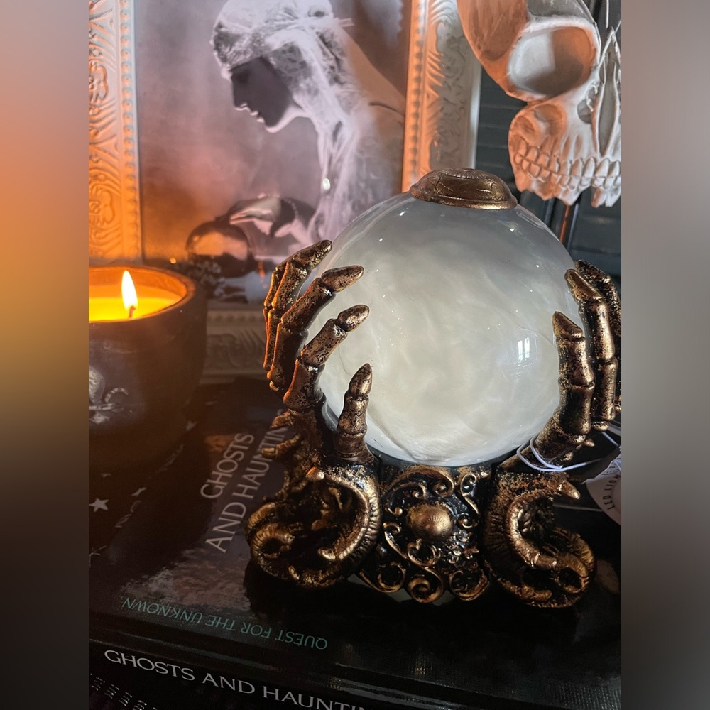 MARTHA STEWART Crystal Ball NWT LED Lighted Animated Decor Halloween With Fog
